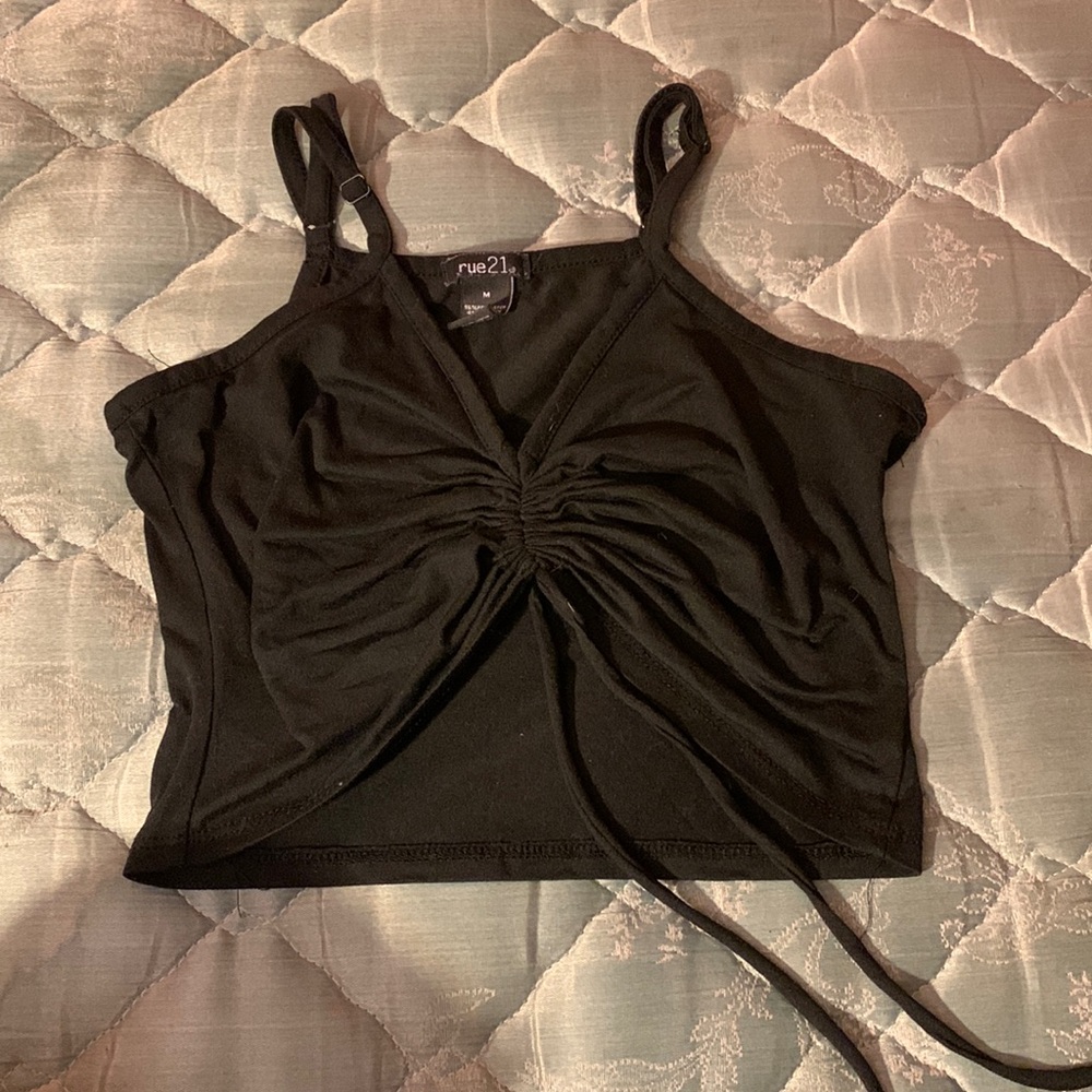 Medium size spaghetti strap crop top